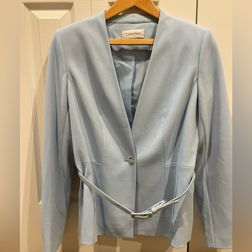Ladies blazer by Calvin Klein. Baby blue